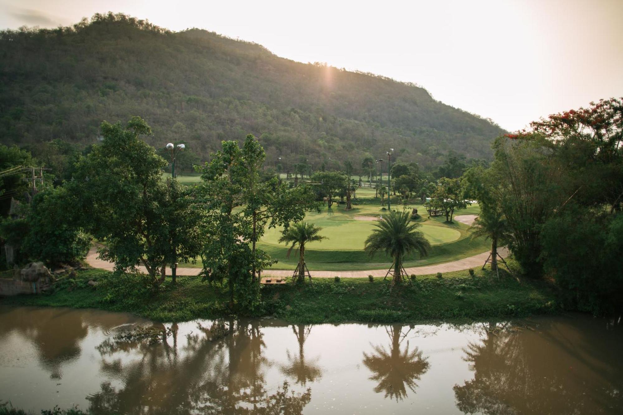 PhuBachiang Golf&Resort Pakse Exterior foto