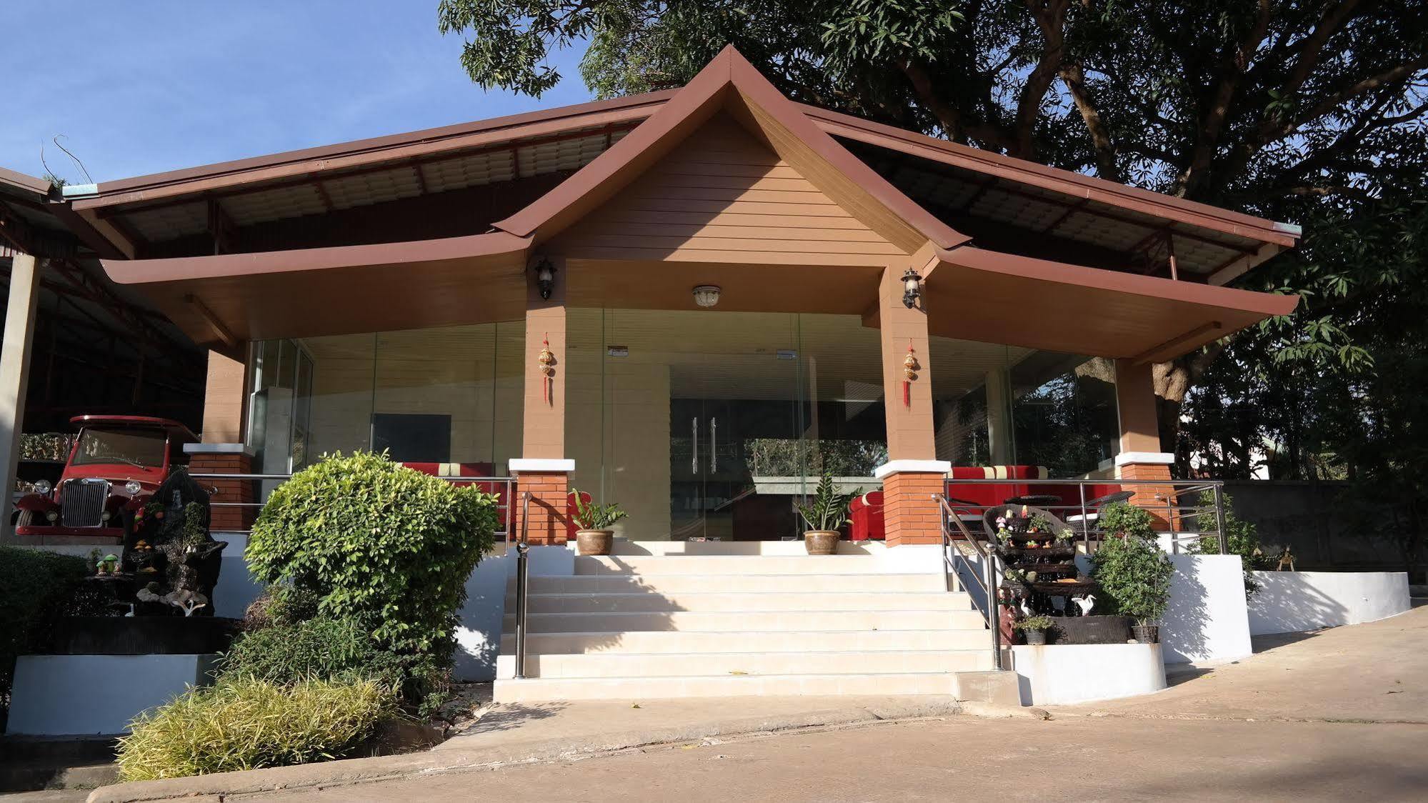 PhuBachiang Golf&Resort Pakse Exterior foto